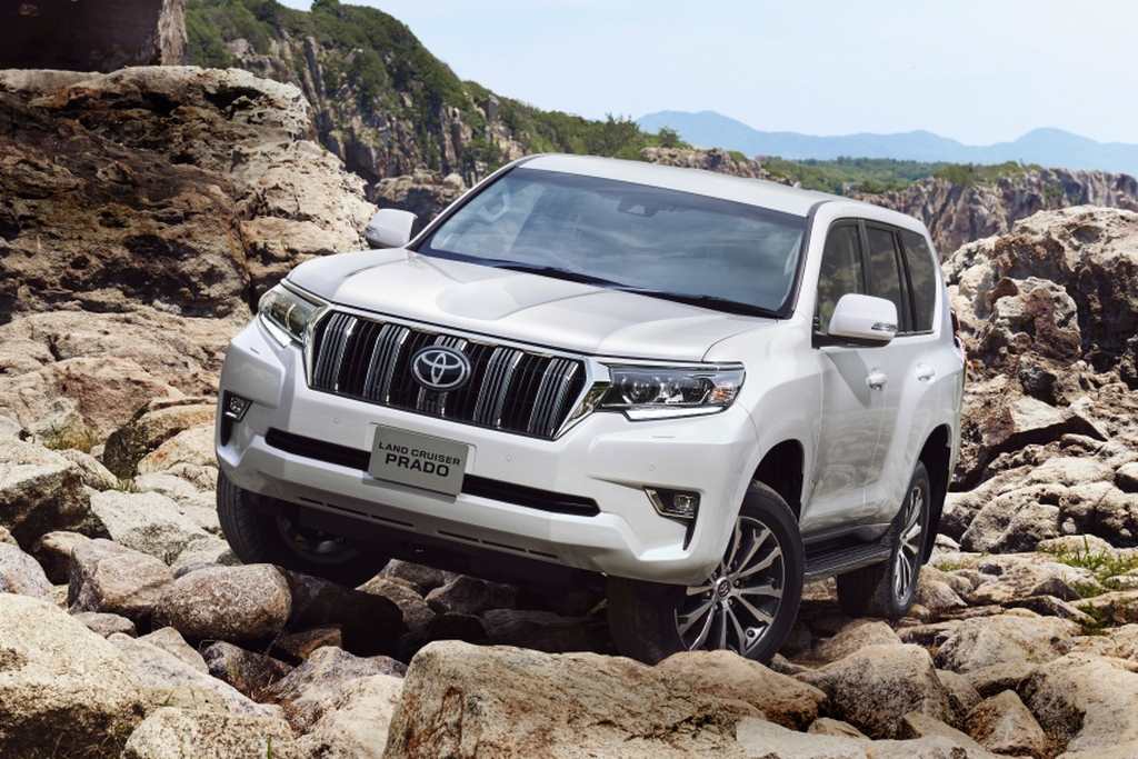 2017-Toyota-Land-Cruiser-Prado-1-850x567 (Min).jpg