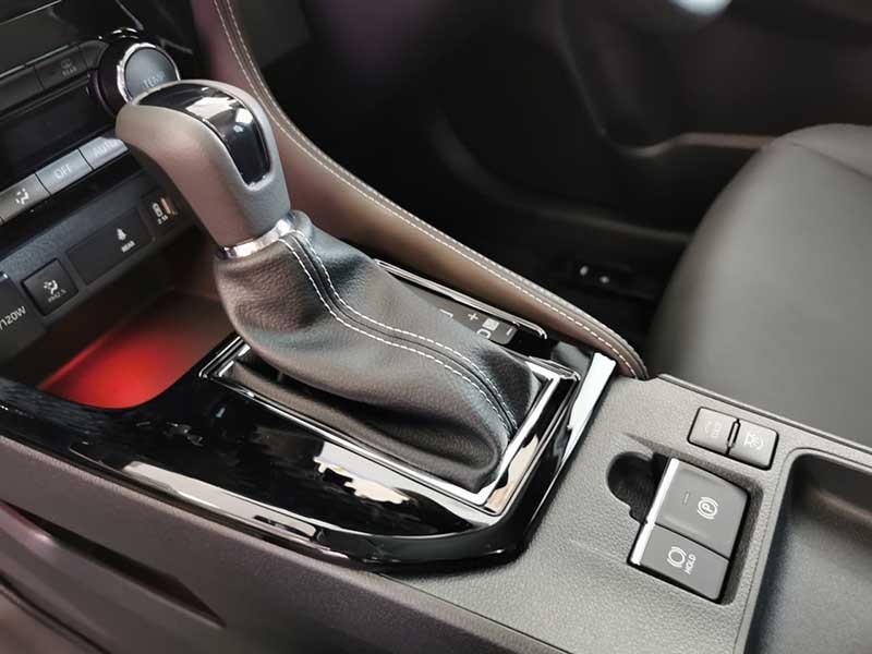 Dưới nắp capo của Toyota Vios 2023 là khối động cơ xăng 1.2L, 4 xy lanh, hút khí tự nhiên